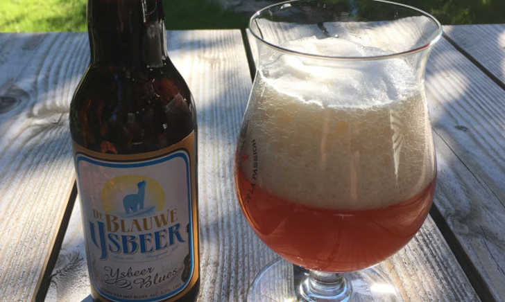 IJsbeer Blues glas en fles